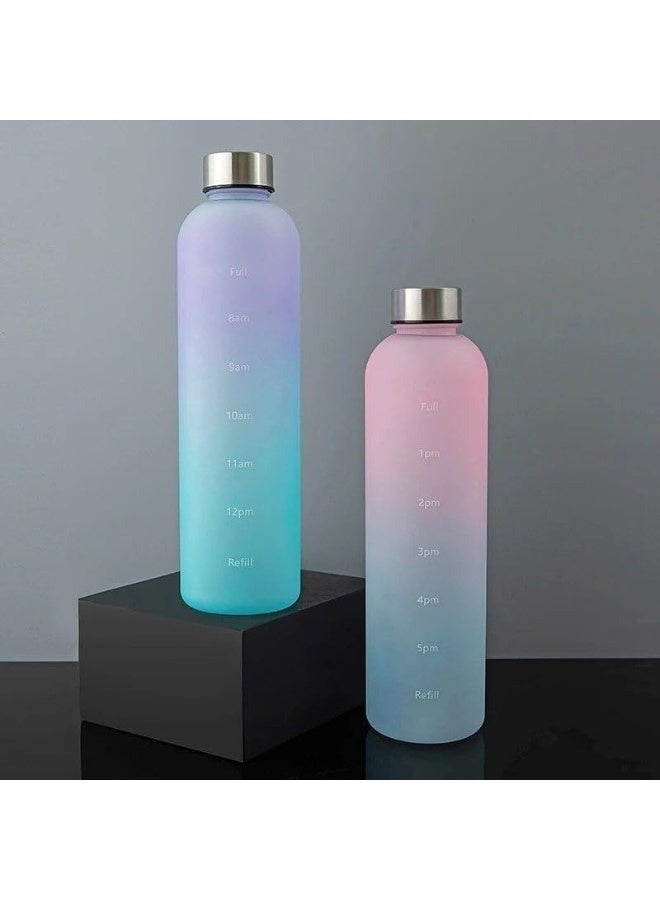 زجاجة ماء للترطيب سعة 1 لتر - زجاجة رياضية محمولة مع ماصة للجري والمشي لمسافات طويلة والتخييم والتسلق - بلاستيك خفيف الوزن - للبالغين والأطفال - لون عشوائي - Image 2