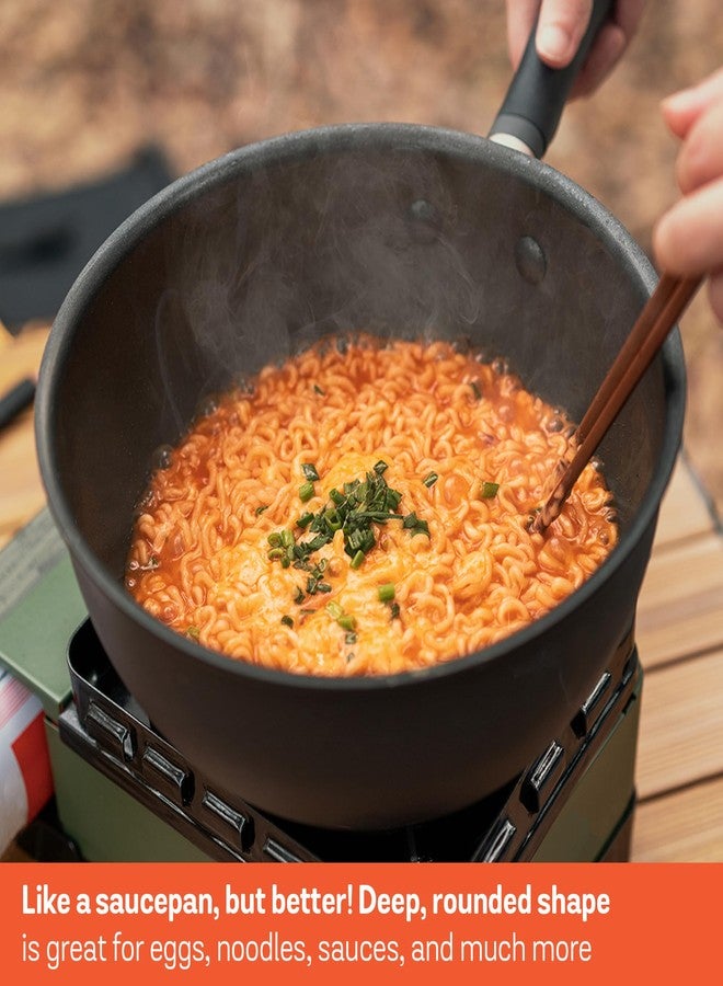 ماير قدر ماير غير لاصق مقاس 8.5 بوصة، قدر صغير مستدير متوافق مع المواقد الحثية، قدر صلصة غير لاصق مطلي بالأكسدة الصلبة، آمن للاستخدام في غسالة الأطباق والفرن، لون أسود مطفي مع مقابض سيليكون، من سلسلة أواني الطهي أكسنت - Image 2