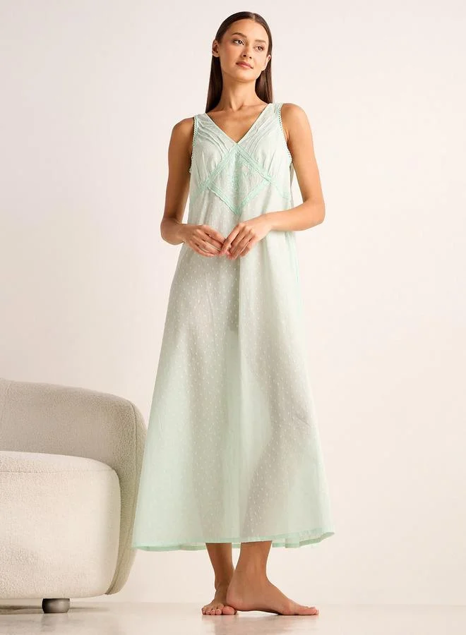 Splash FAV Dobby Embroidered V-neck Sleeveless Night Dress