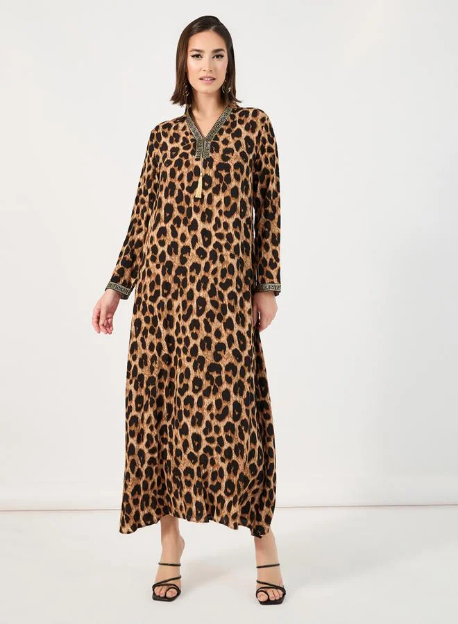 Styli Leopard Print Jalabiya with Lace Trim