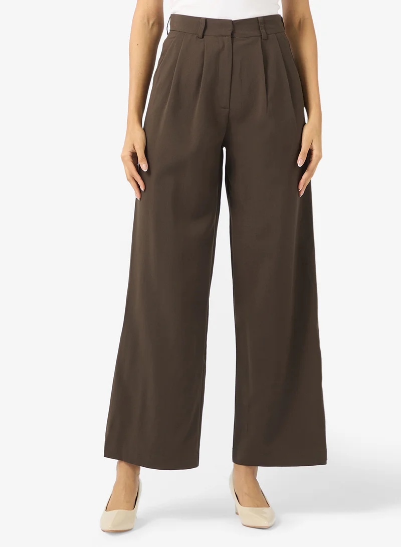 ايلا Trouser With Front Pleat