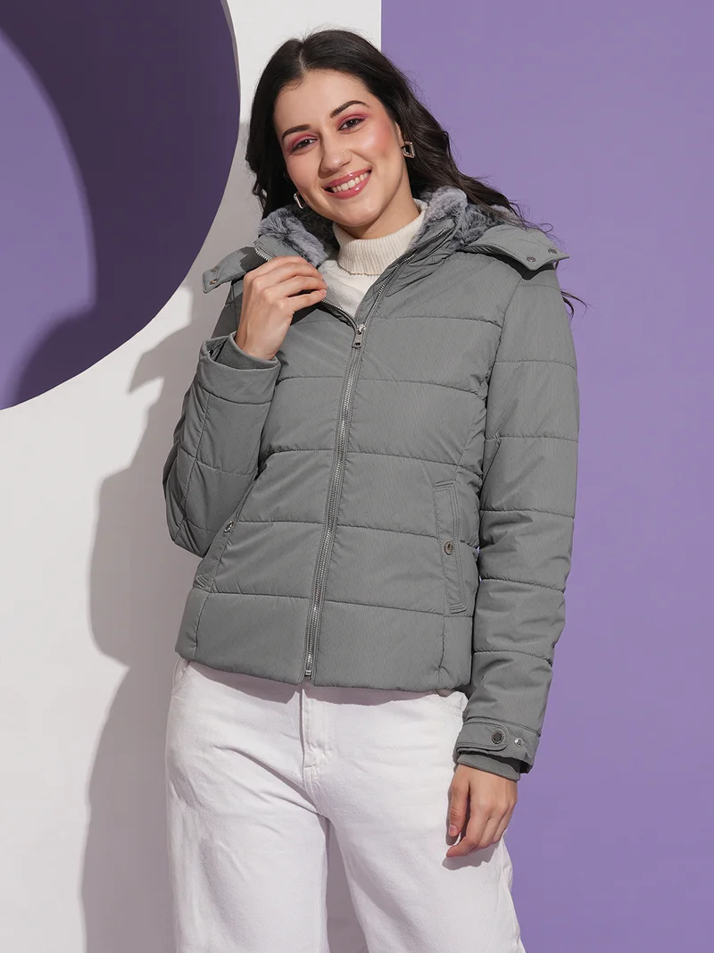 جلو باص Women Mock Neck Front Pockets Winter Wear Insulator Puffer Jacket With Detachable Hood