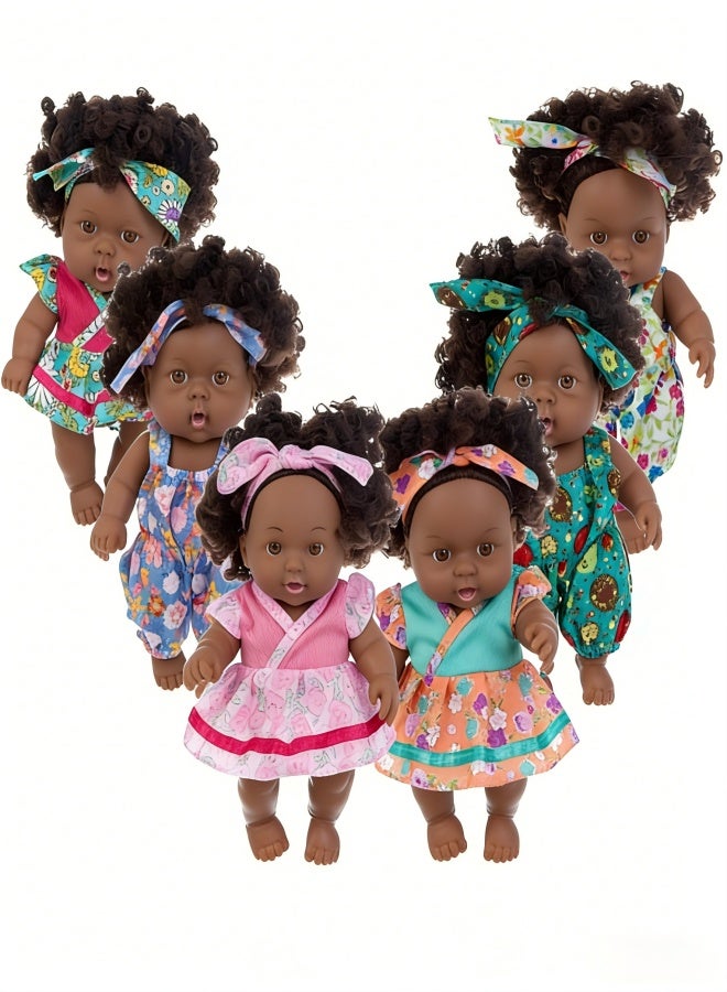 دمية طفل أفريقية سوداء مقاس 8 بوصات، مصنوعة من السيليكون قابلة للغسل، مع ملابس وربطة شعر - Image 2