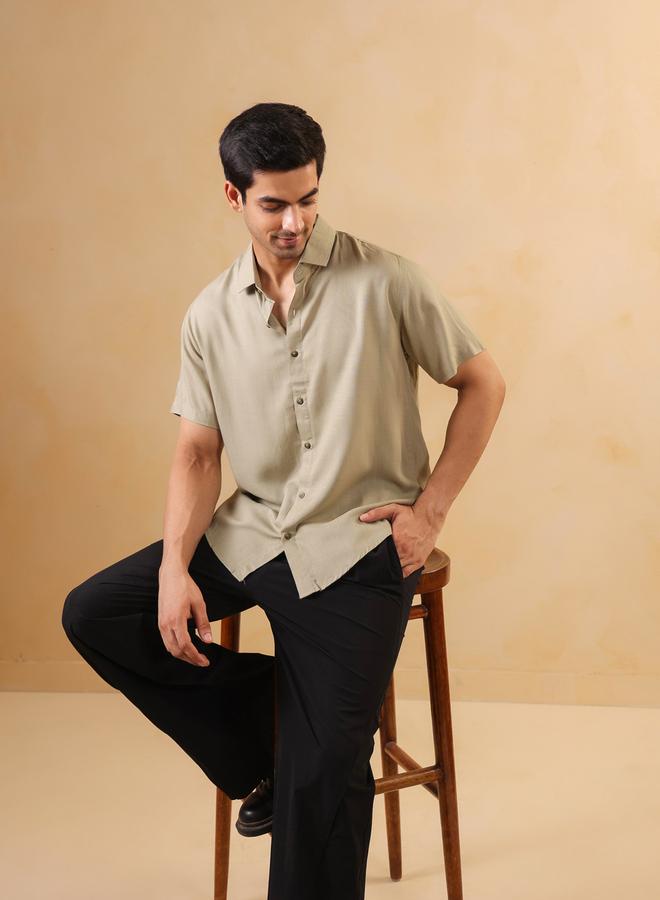 TRULOOM Men Solid Regular Fit Rayon Shirt - Image 4
