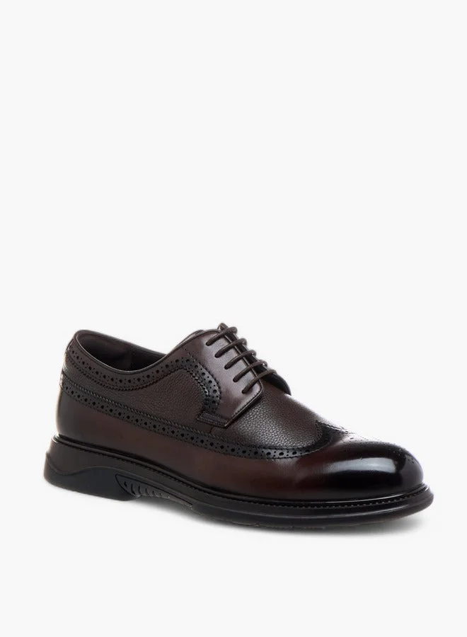 لو كونفورت أحذية ديربي برباط بنقش دانتيل