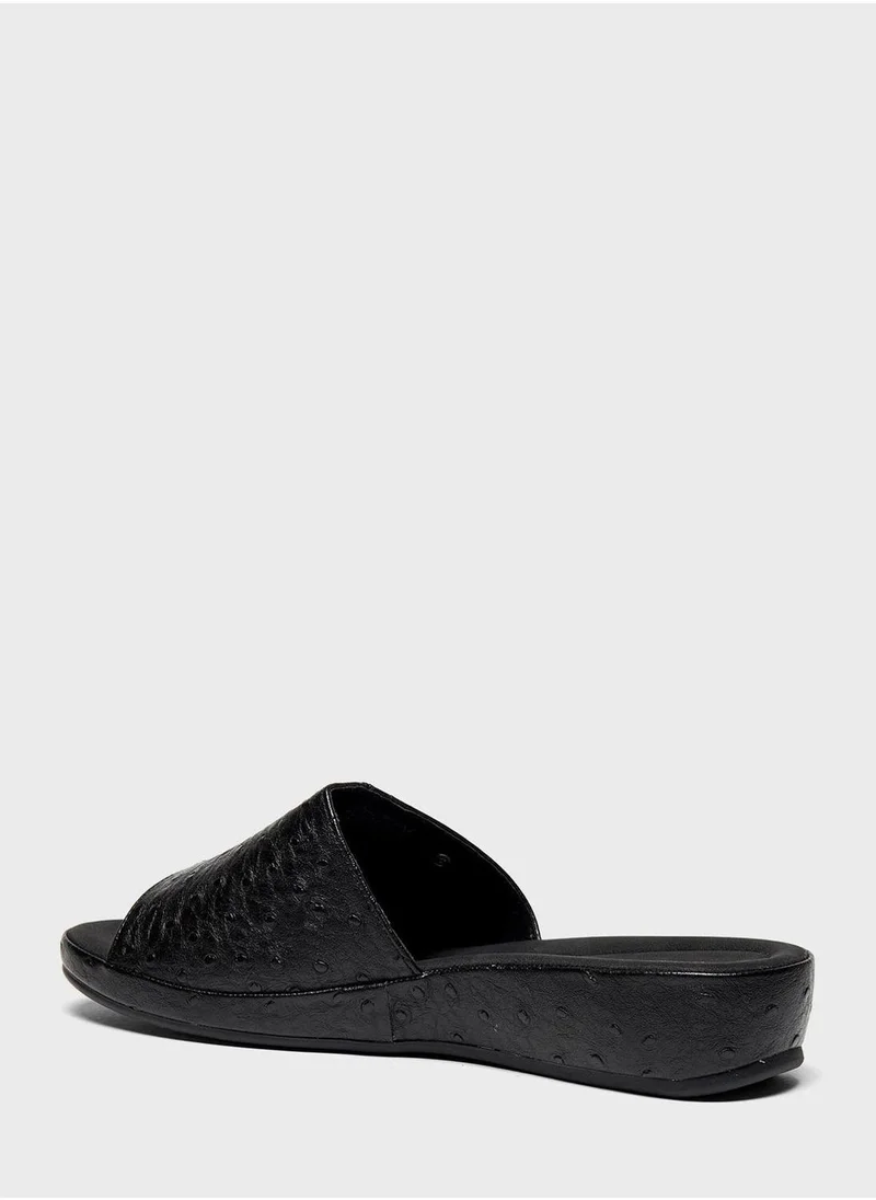 shoexpress One Strap Wedge Sandals