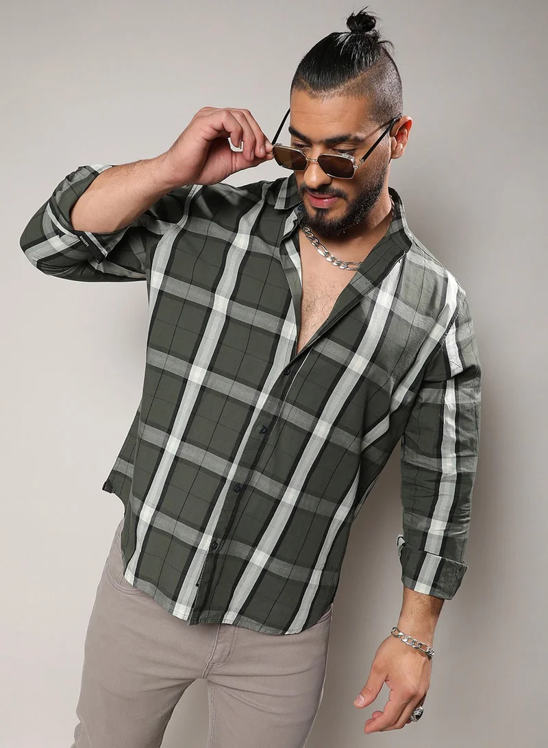 Instafab Plus Instafab Plus Men's Tartan Plaid Dark Green Button Up Plus-Size Fit Shirt For Casual Wear | Cotton Spread Collar Shirt Crafted With Regular Sleeve & Comfort Fit For Everyday Wear