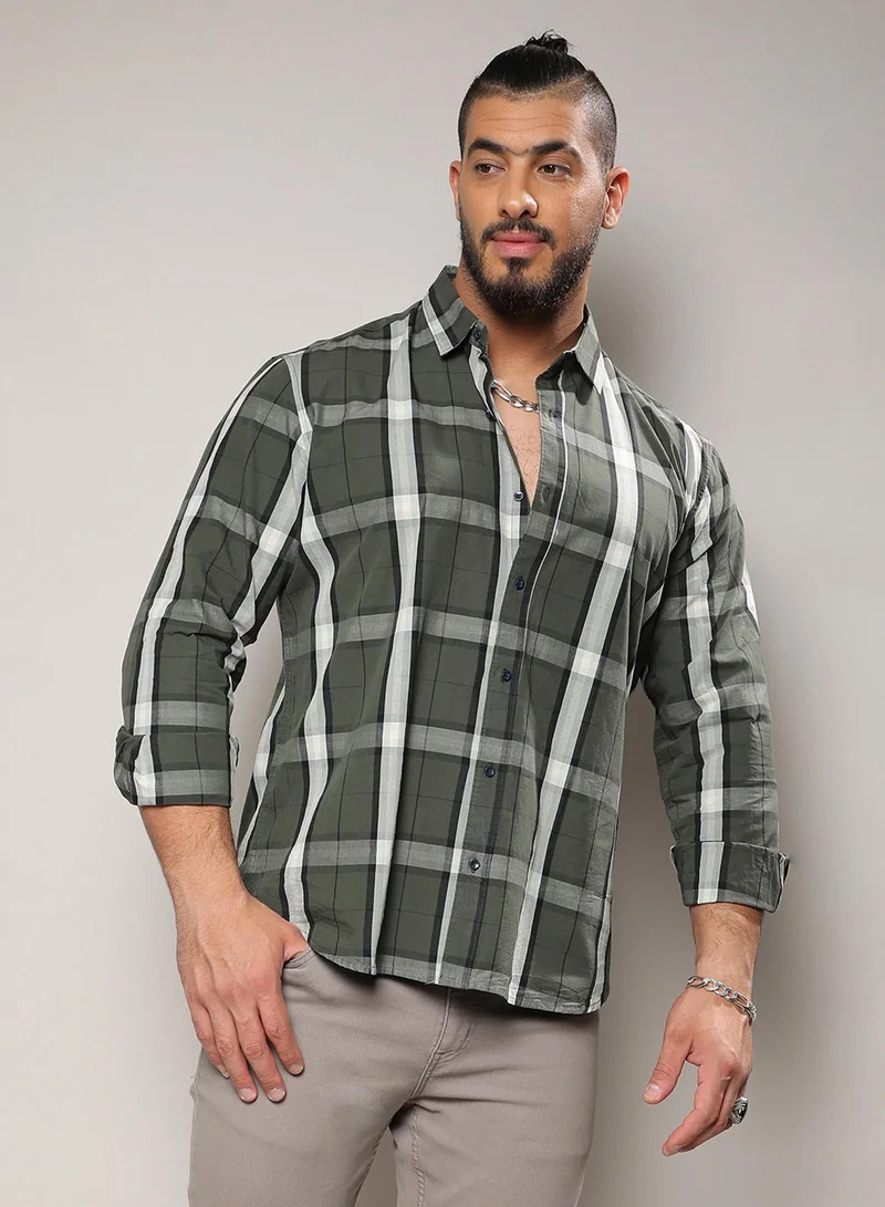 Instafab Plus Instafab Plus Men's Tartan Plaid Dark Green Button Up Plus-Size Fit Shirt For Casual Wear | Cotton Spread Collar Shirt Crafted With Regular Sleeve & Comfort Fit For Everyday Wear