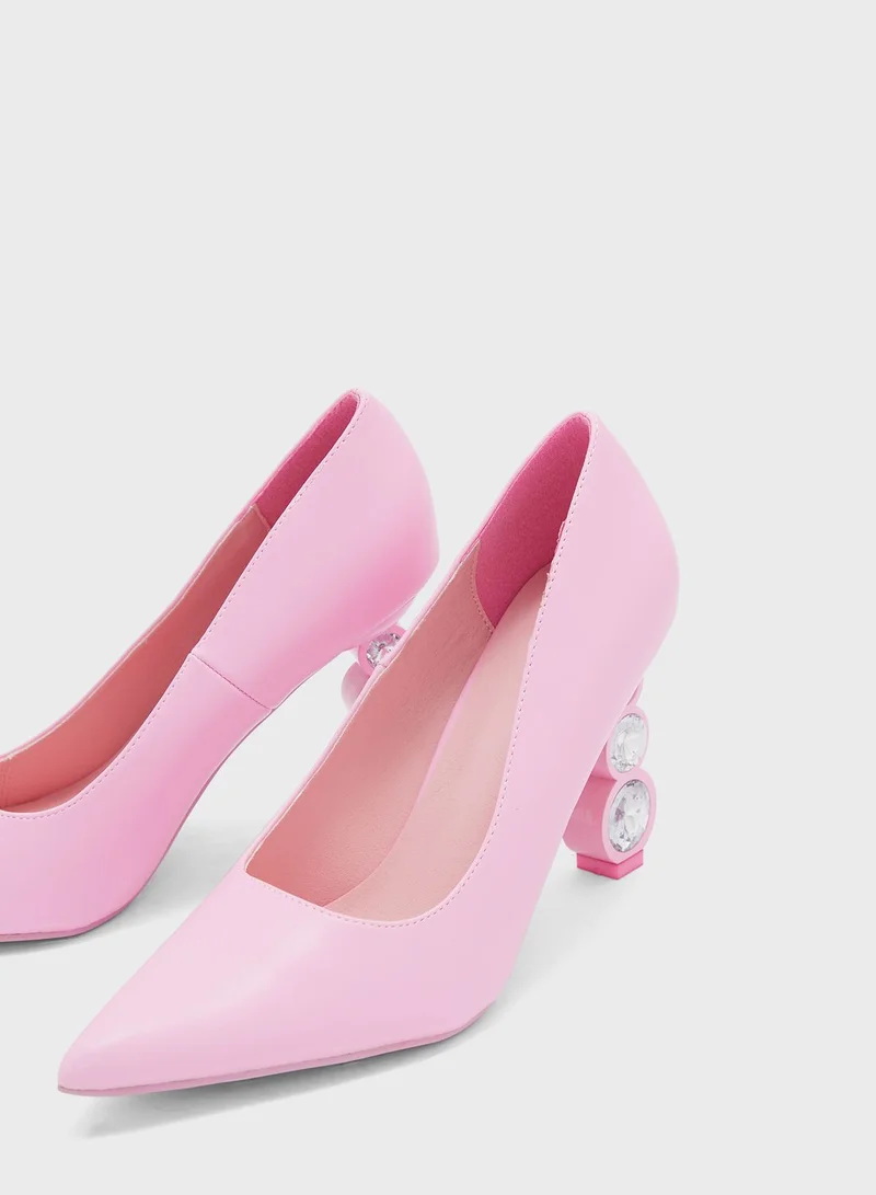 Ginger Circle Detail Interest Heel Pointed Pump