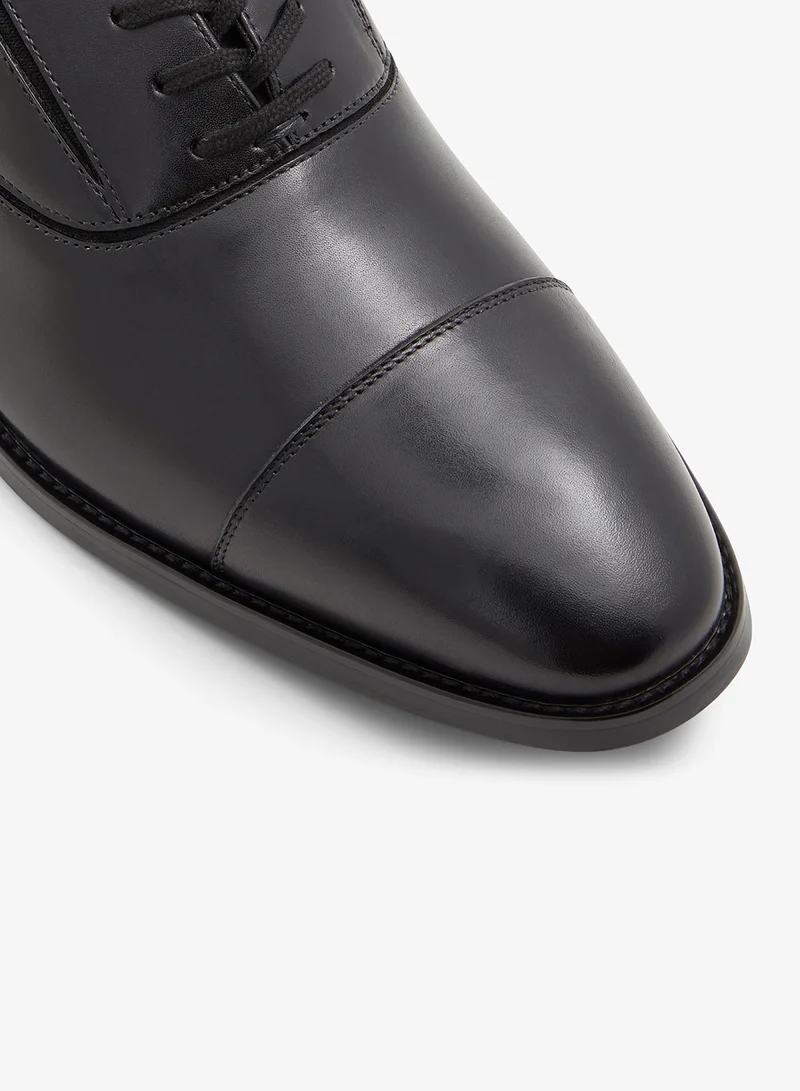 الدو أحذية رسمية برباط