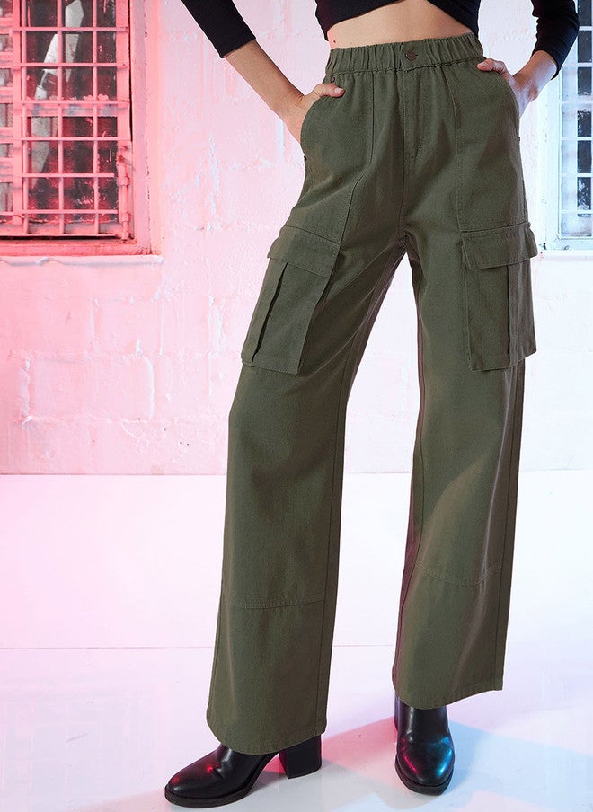 ساسافراس جينز نسائي بخصر مرتفع ولون زيتوني وجيوب - Image 1