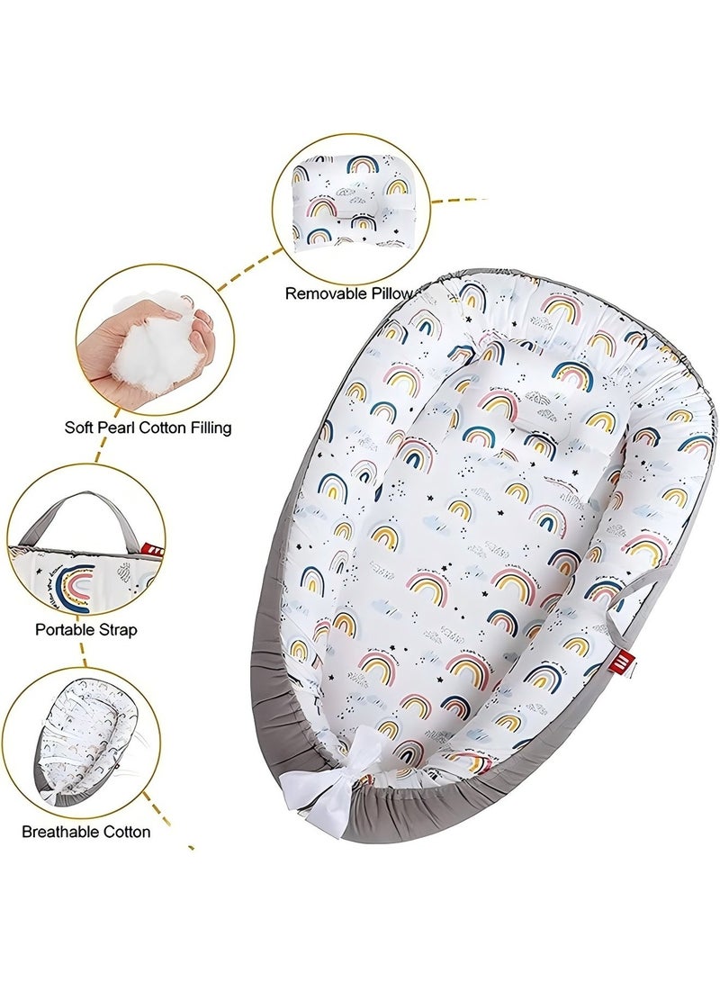 بيوينتي عش الطفل، كرسي أطفال مقاس 90 × 50 سم، وسادة سرير ناعمة مع وسادة، حقيبة قماط قطنية، لحاف أطفال محمول قابل للتعديل وجيد التهوية (قوس قزح بحافة رمادية) - Image 3