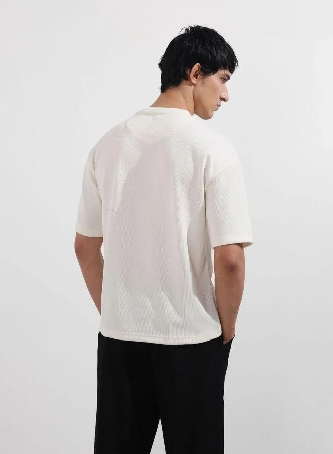 The Indian Garage Co Men Boxy Fit Textured V-Neck Half Sleeves T-Shirt
