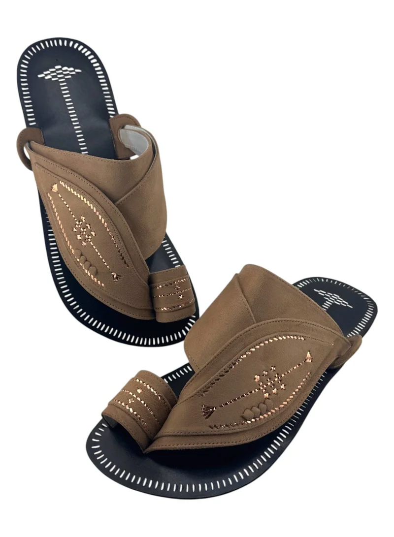 AL Fanoos Handcrafted heritage leather slippers