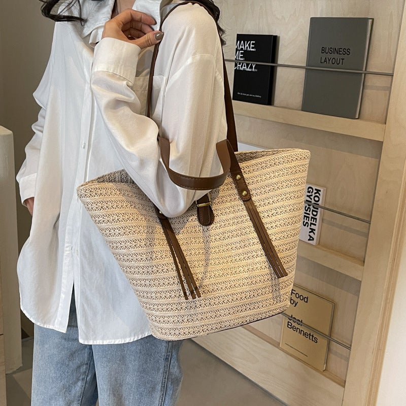 French Retro Large Capacity Straw Woven Bag Textural Seaside Holiday Beach Woven Shoulder Tote Bucket Bag Trendy - Image 5