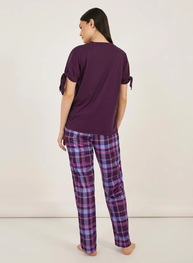 Styli Slogan Print Tie Sleeve Detail T-Shirt & Check Pyjama Set