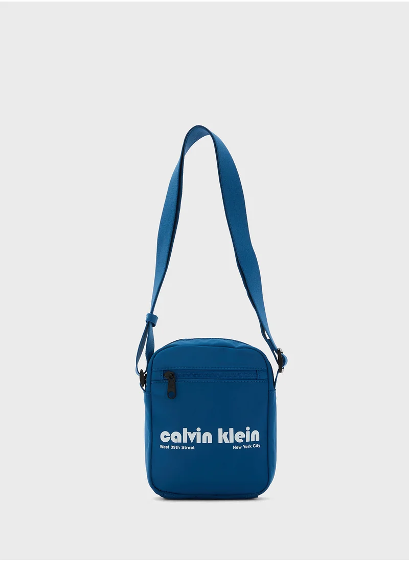 Calvin Klein Jeans Graphic Reporter Bag