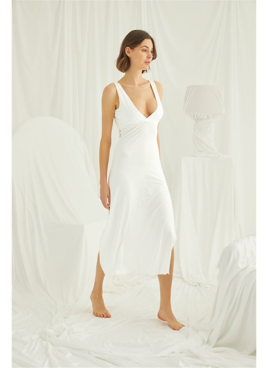 Monamise 18460 Women's Ecru Chest and Back Low-Cut Lace Slit Nightgown  - Image 2
