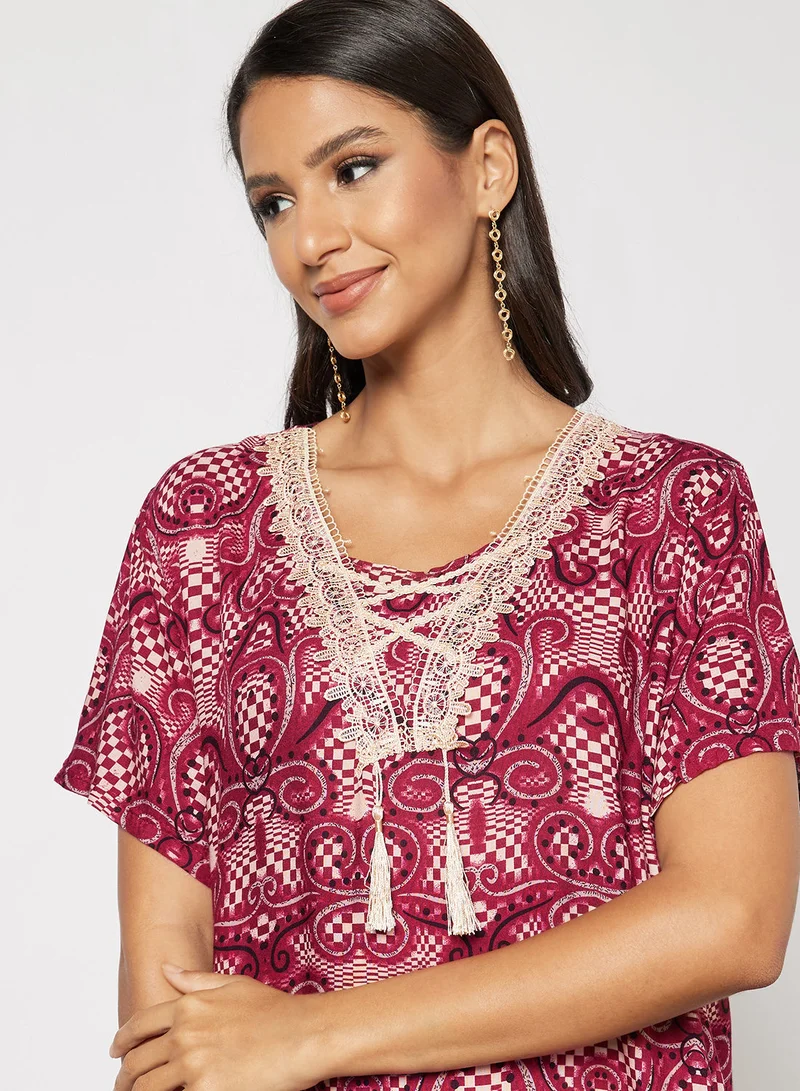 Hayat Jalabiya In Abstract Print  With Lace And Tassel Embellishments