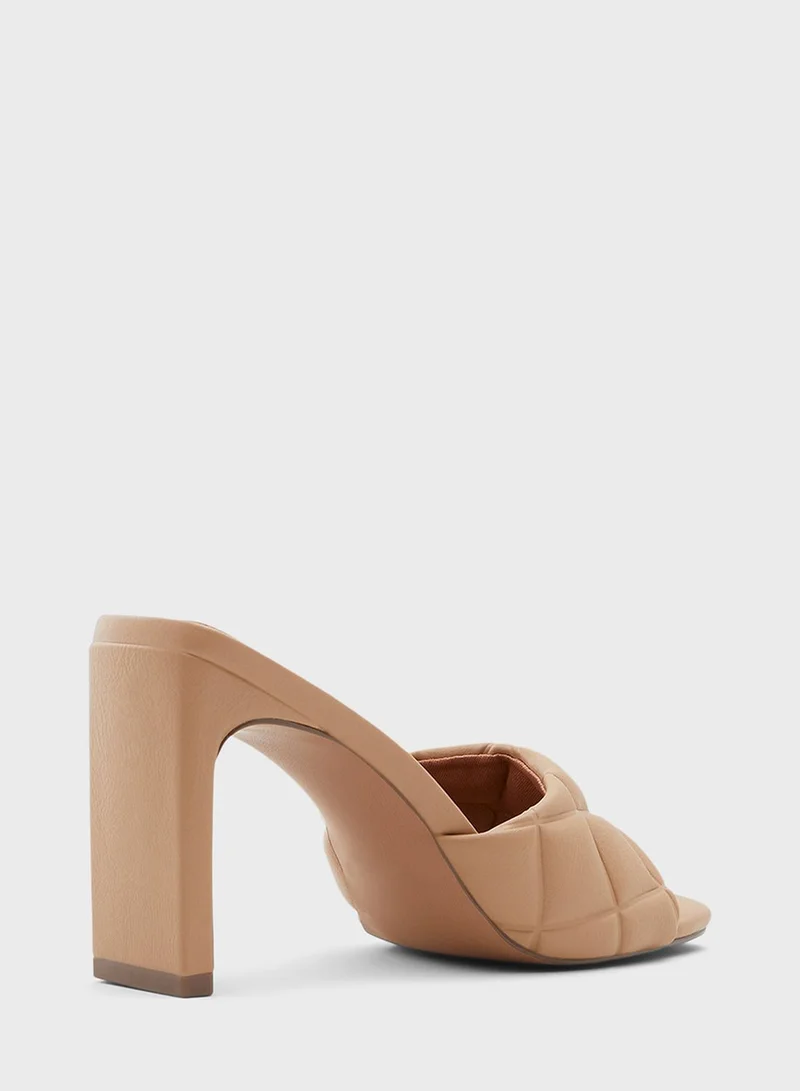 كول ات سبرنج صندل بكعب مرتفع