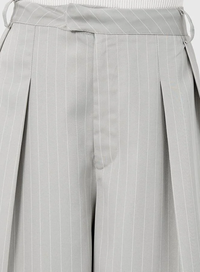 Styli Styli Striped Pleated Wide Leg Pants