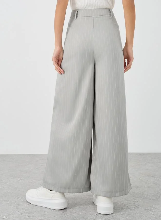 Styli Styli Striped Pleated Wide Leg Pants