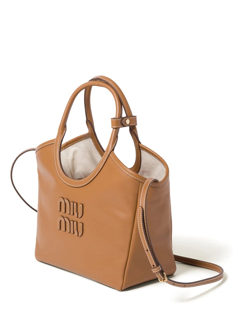 مياو مياو حقيبة توت جلدية MIU IVY، حقيبة يد نسائية، حقيبة هوبو نسائية، حقيبة كتف نسائية، حقيبة كروس نسائية، حقيبة سفر نسائية، بنية اللون - Image 5