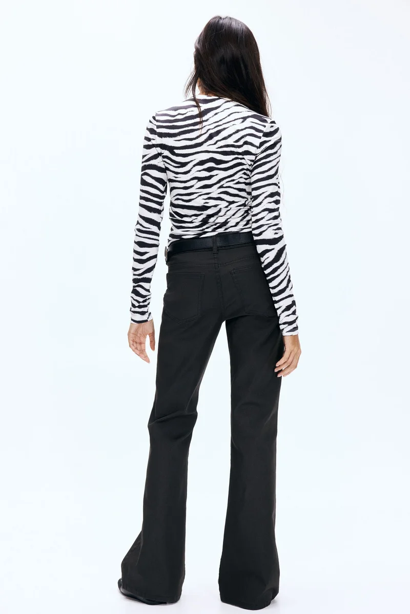 اتش اند ام جينز بقصة حافة واسعة وخصر منخفض