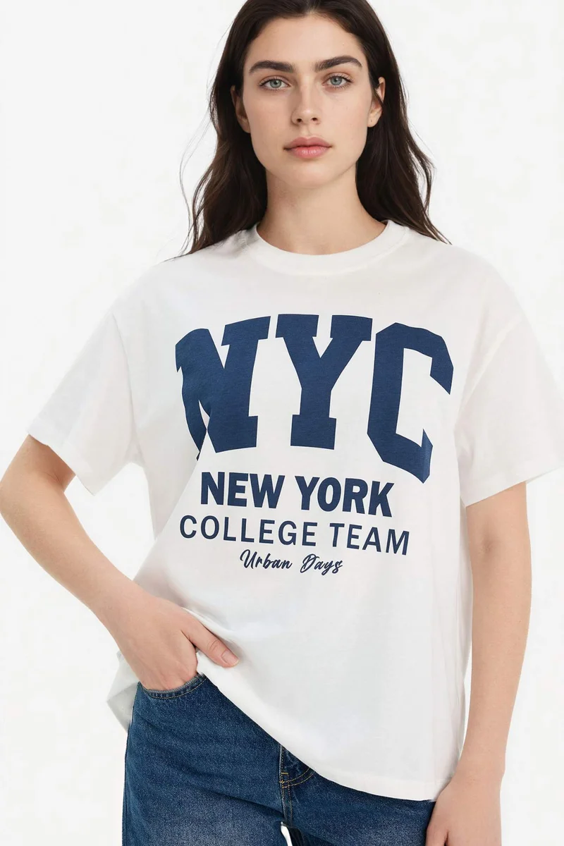 ديفاكتو Printed Oversize T-Shirt