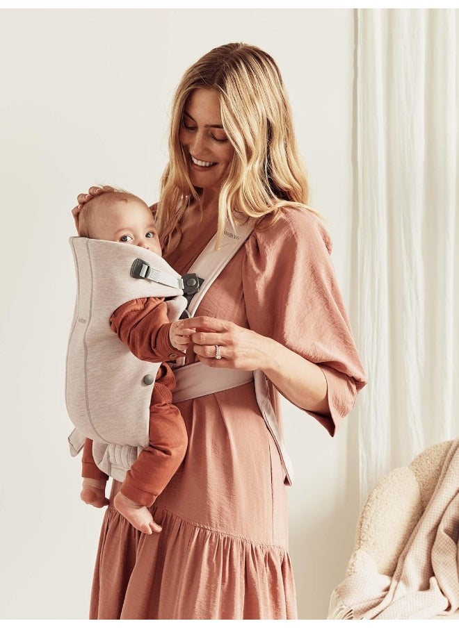 BABYBJORN - BabyBjörn Baby Carrier Mini, 3D Jersey, Light Beige - Image 1