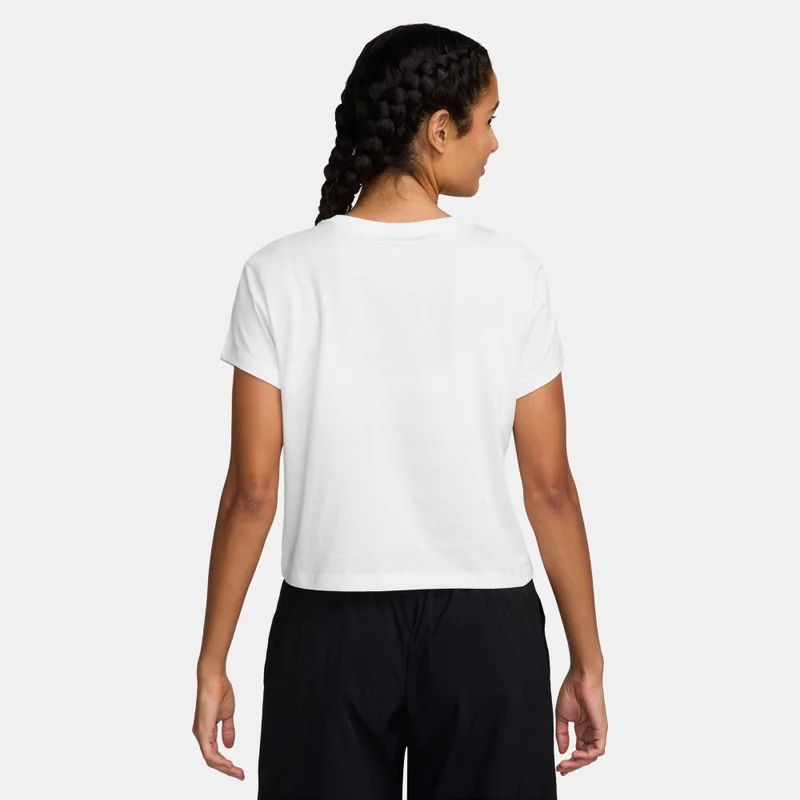 Nike Women's Sportswear T-Shirt