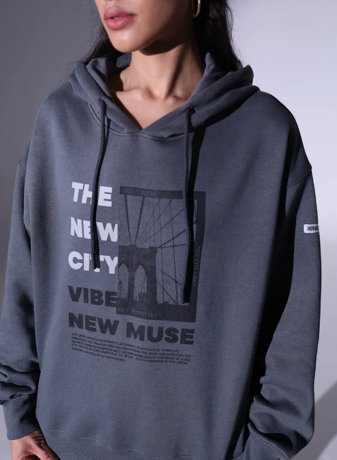 هوبرهولمي سويت شيرت نسائي رمادي بطبعة من مزيج القطن بقصة واسعة