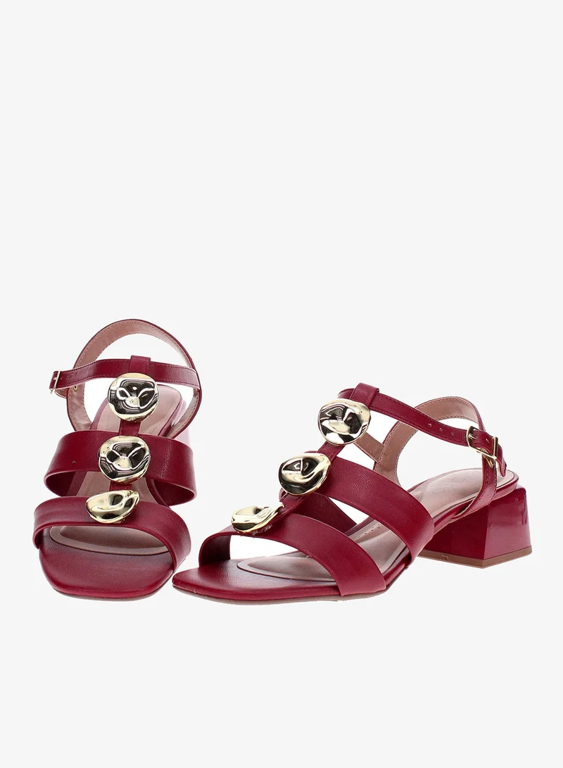 Beira Rio Cherry Beira Rio Women’s Flat Sandals with Back Strap – Secure Fit and Lightweight Daily Wear for Women | Best Price UAE