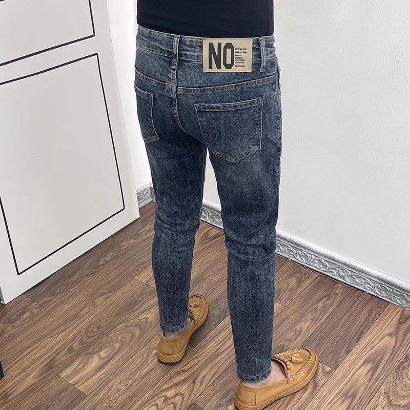 Unisex Classic Denim Jeans Loose Fit Daily Outdoor Wear - Image 3