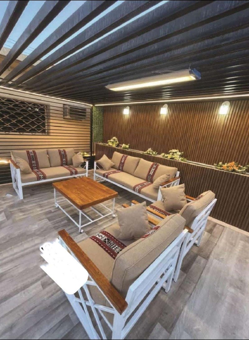 Other Manufacturer 5-piece outdoor seating for 7 people with table