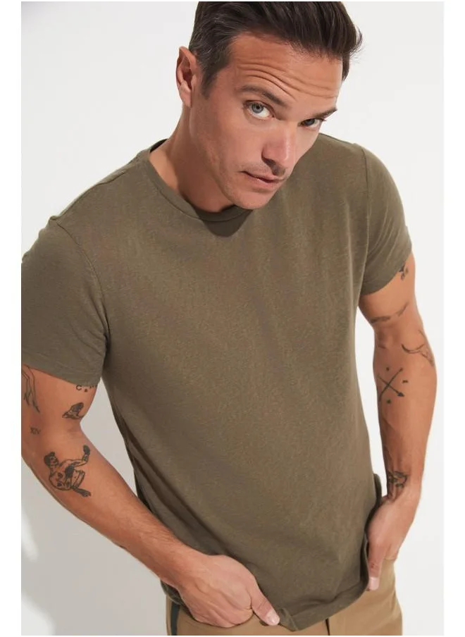 جون June Men's Textured Zipper Collar Tshirt