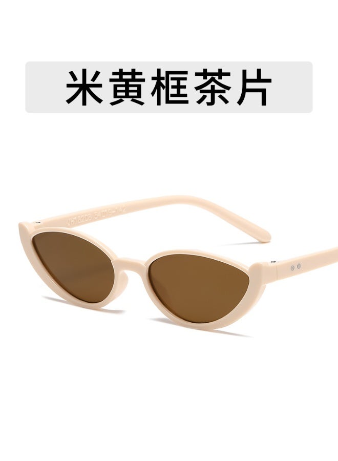 Fashionable Cat Eye Small Frame Sunglasses
