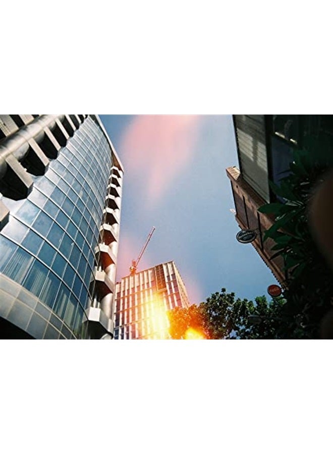 RETO Ultra Wide and Slim 35mm Reusable Daylight Film Camera - 22mm Wide Lens, Focus Free, Light Weight, Easy to Use (Olive) - Image 5