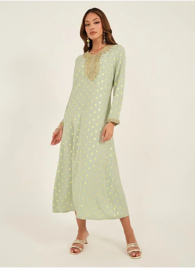 KL Foil Print Lace Detail Round Neck Kaftan by Styli
