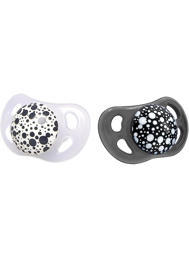 Twistshake Pacifier, Black/White, 6+m, 2 count - Image 1