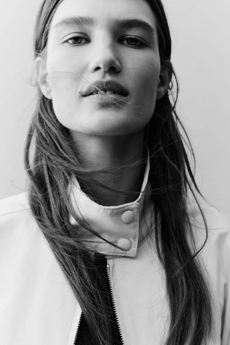 اتش اند ام جاكيت بياقة مرتفعة