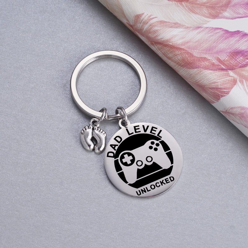 MIXJOY Expecting Dad's First Father's Day Unlocked Dad Key Chain with Baby Footprint Charm - Image 5