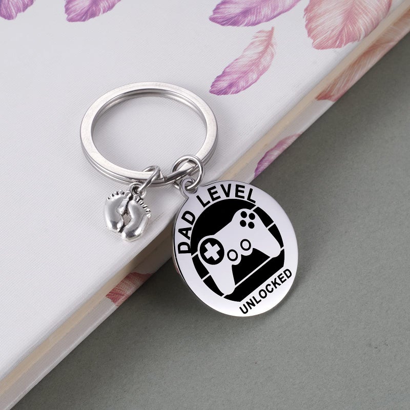 MIXJOY Expecting Dad's First Father's Day Unlocked Dad Key Chain with Baby Footprint Charm - Image 3