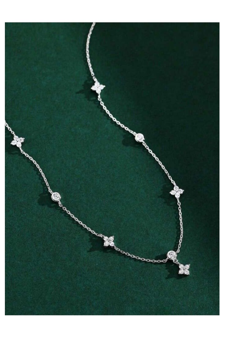 925 ستيرلنغ سيلفر تشارمز سلسال من الفضة الإسترلينية عيار 925 بقلائد فاخرة ناعمة مصنوعة بجودة عالية ودقة شديدة مزينة بكريستال طبيعي من حجر الزيركون لتعطي مظهرا رائعا للأميرة التي تستحقها - Image 2