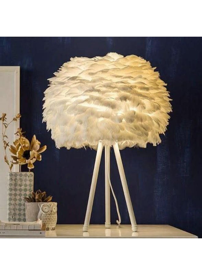 مصباح بريش نعام بمفتاح لمس ليد مزخرف، مصباح طاولة ليد للمنزل الحديث والمكتب والسرير وحجرة النوم (موديل 1) - Image 3