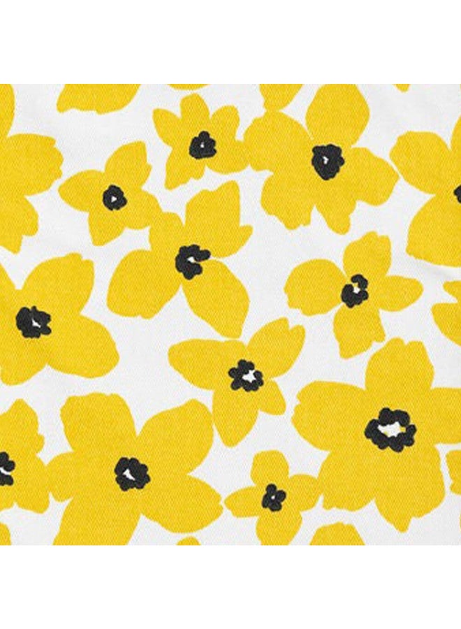 Mukitchen Buttercup Floral Pattern Designer Oven Mitt Yellow and White 13 x 7 Inch 6014-2587 - Image 2