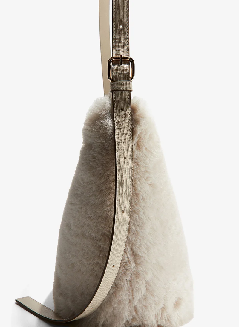 اتش اند ام حقيبة كروس