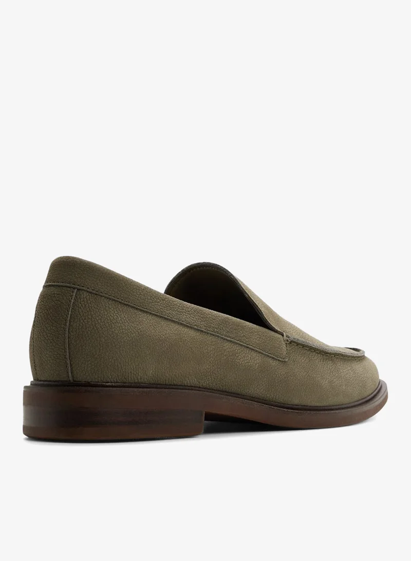 ALDO ALFONSO Solid Almond Toe Loafers