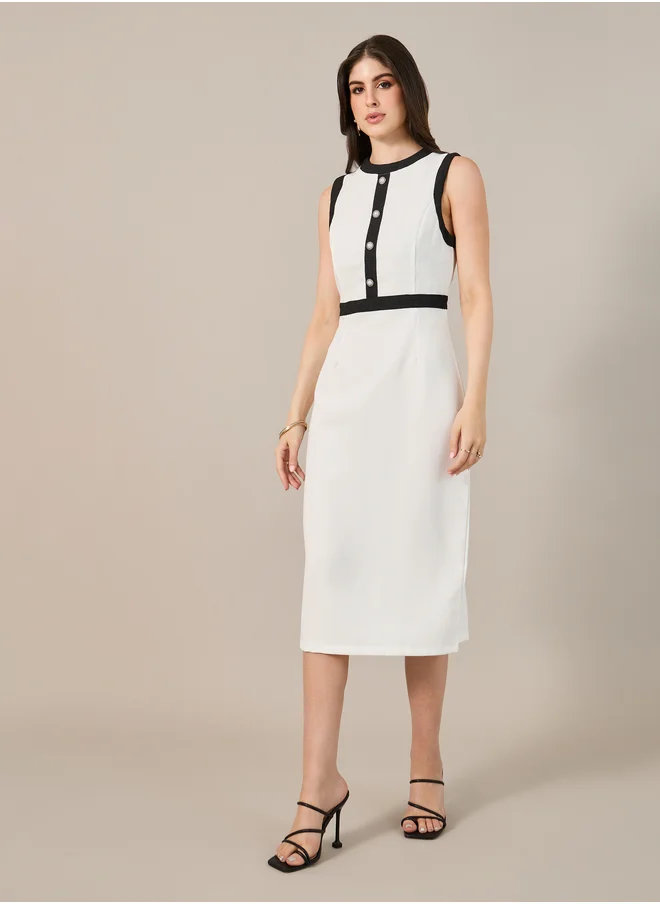 ستايلي Sleeveless Bodycon Midi Dress with Button Detail