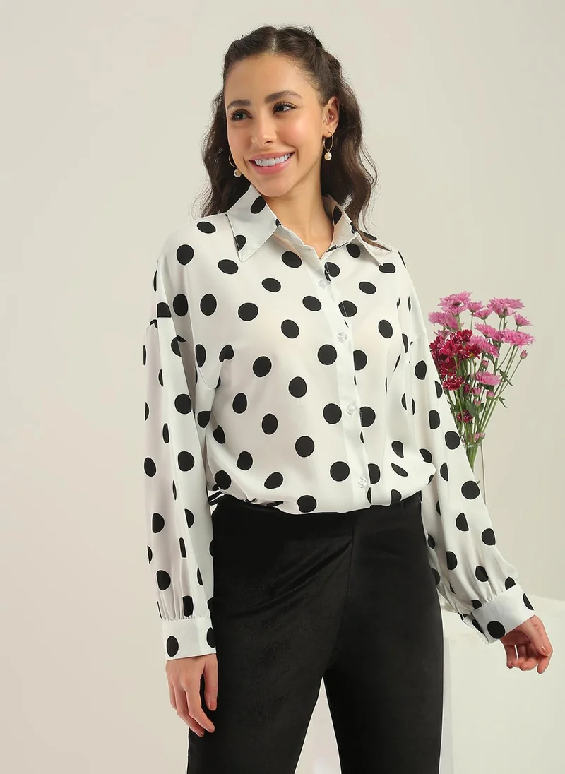 جلو باص Globus Women White Polka Dots Collared Neck Cuffed Sleeves Curved Hem Shirt